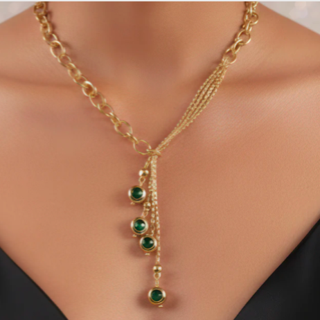 Green crystal chain
