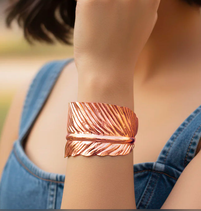 Anti-Tarnish Golden Leaf Bangle (Adjustable Size)